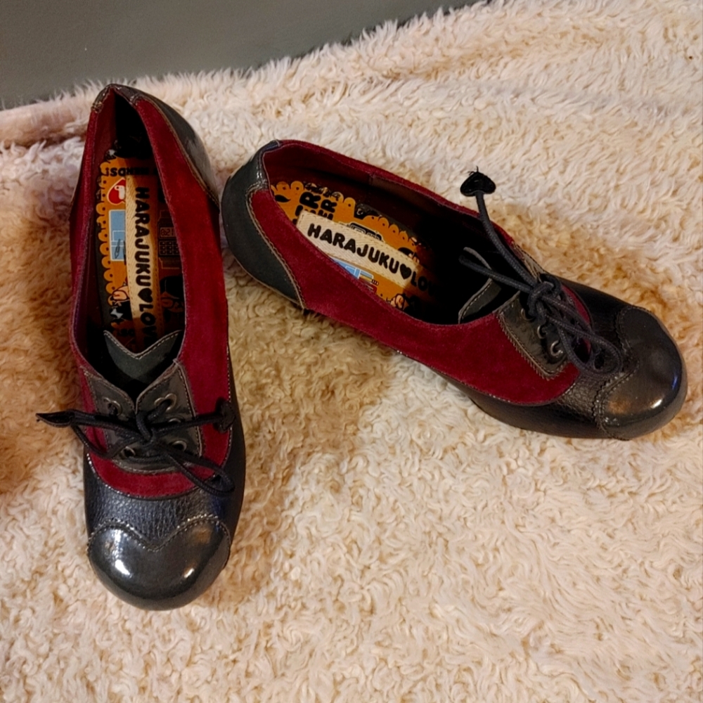 Harajuku Lovers Oxfords by Victoria Secret with Silver Heel Size 6